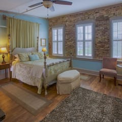 Best Location - On Market St in Historic Downtown