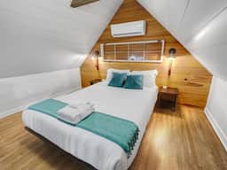 Island Retreat - Great for Large Groups