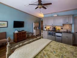 Best Location - On Market St in Historic Downtown