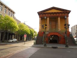 Best Location - On Market St in Historic Downtown