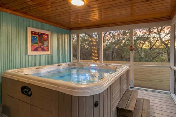 James Island Retreat: Hot Tub, Screened Porch, - Image 1