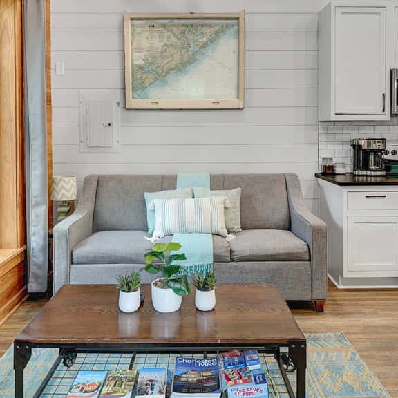 Island Retreat - Great for Large Groups - Image 1