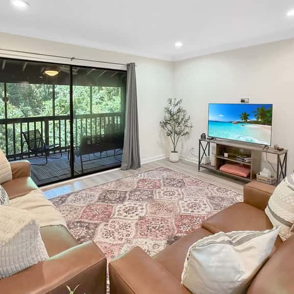 30+ Day Stay | Pool • 2 Ensuite BRs • James Island - Image 1