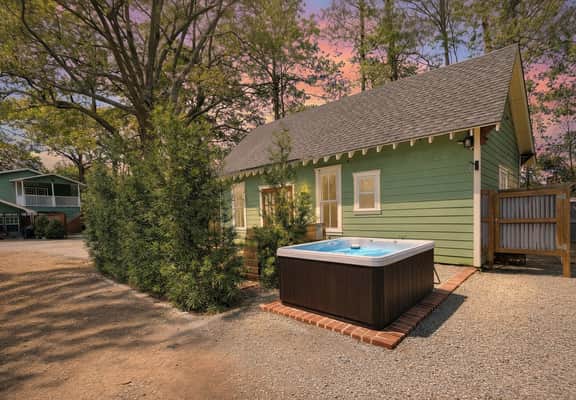 Island Retreat - Great for Large Groups