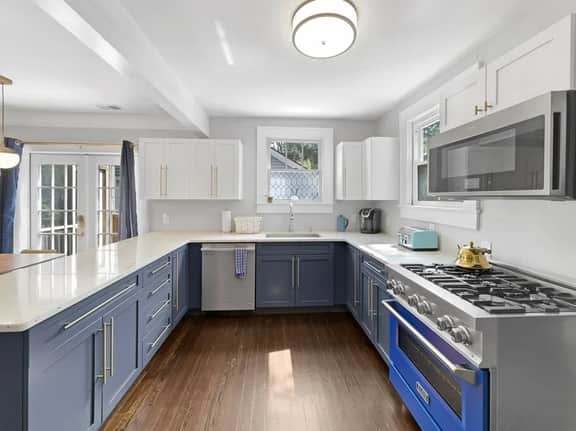 3BR Riverland Terrace | Walk to Theater + Eats