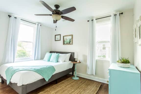 Family Friendly w/ HOT TUB, near DT, Beach & Park