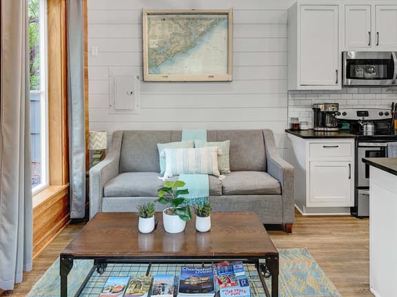 Island Retreat - Great for Large Groups